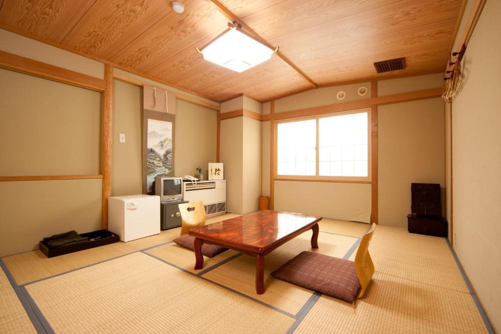 旅館 ホテルゆだなか 3*